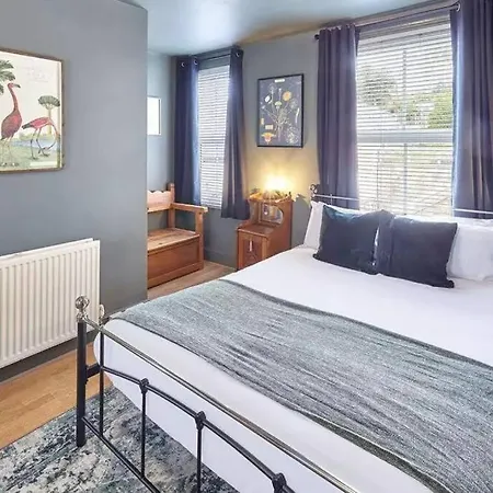 House 3 Bedroomed House *