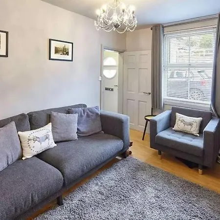 House 3 Bedroomed House Apartment Whitby