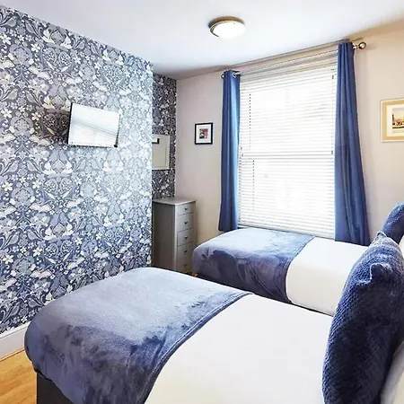 House 3 Bedroomed House *